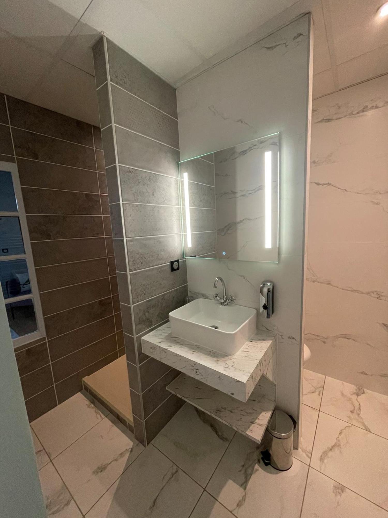 Domaine Clairfontaine Noyarey - Suites Junior Luaran gambar