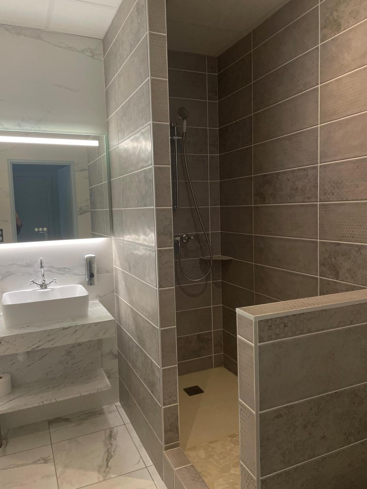 Domaine Clairfontaine Noyarey - Suites Junior Luaran gambar